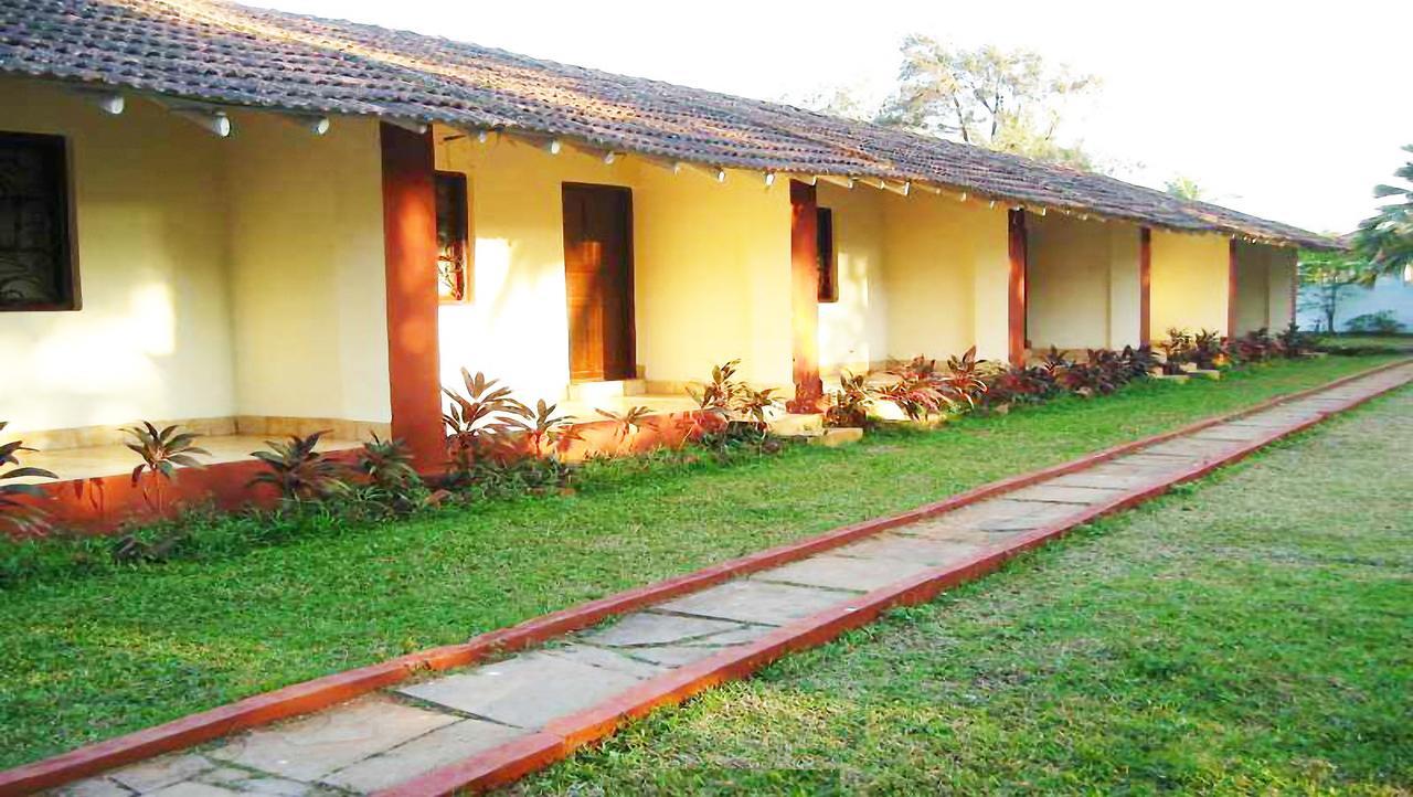 Lamour Beach Resort Benaulim Eksteriør bilde
