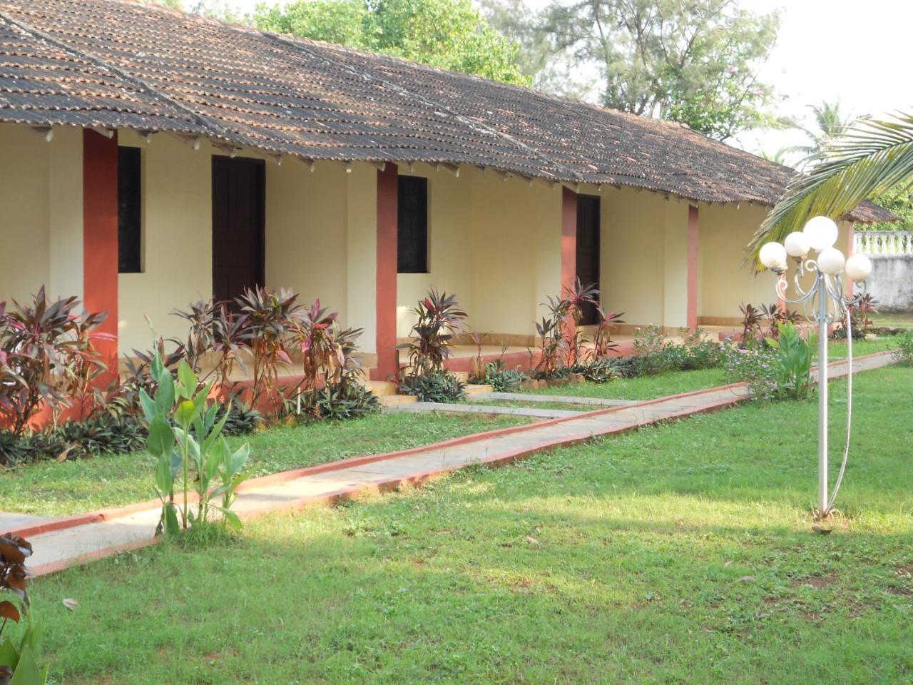 Lamour Beach Resort Benaulim Eksteriør bilde
