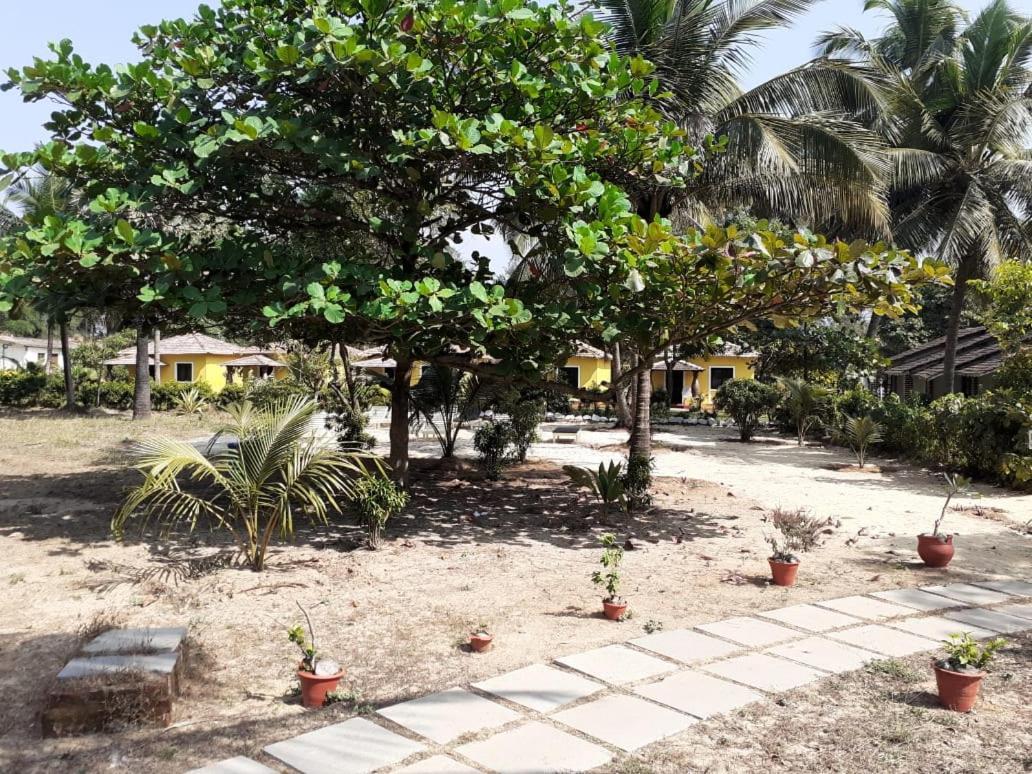 Lamour Beach Resort Benaulim Eksteriør bilde
